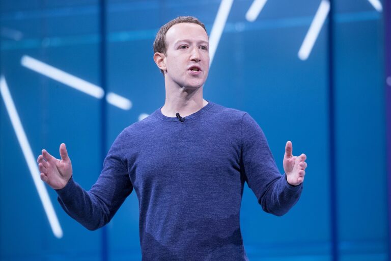 File:Mark Zuckerberg F8 2018 Keynote.jpg